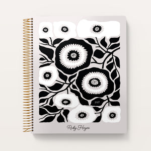 
                  
                    Artful Flowers Black and White cover on an 8.5×11 Posy planner
                  
                